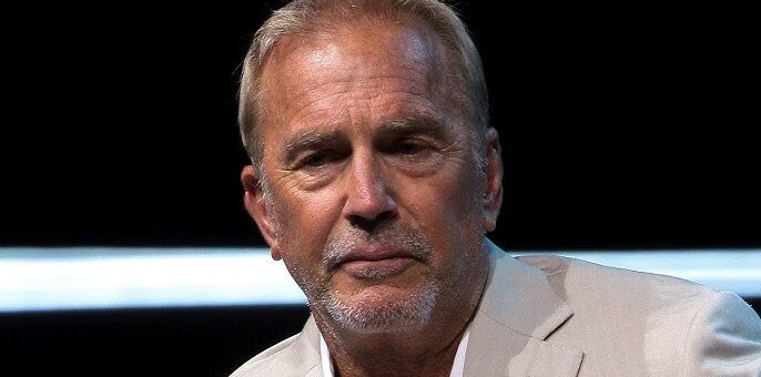 When Kevin Costner and Whitney Houston met on the set of The Bodyguard,