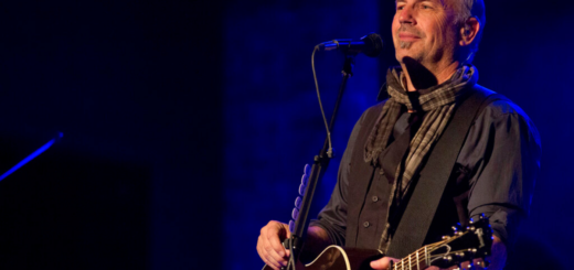 NETFLIX PREMIERE: KEVIN COSTNER – THE VOICE OF A GENERATION 🎬